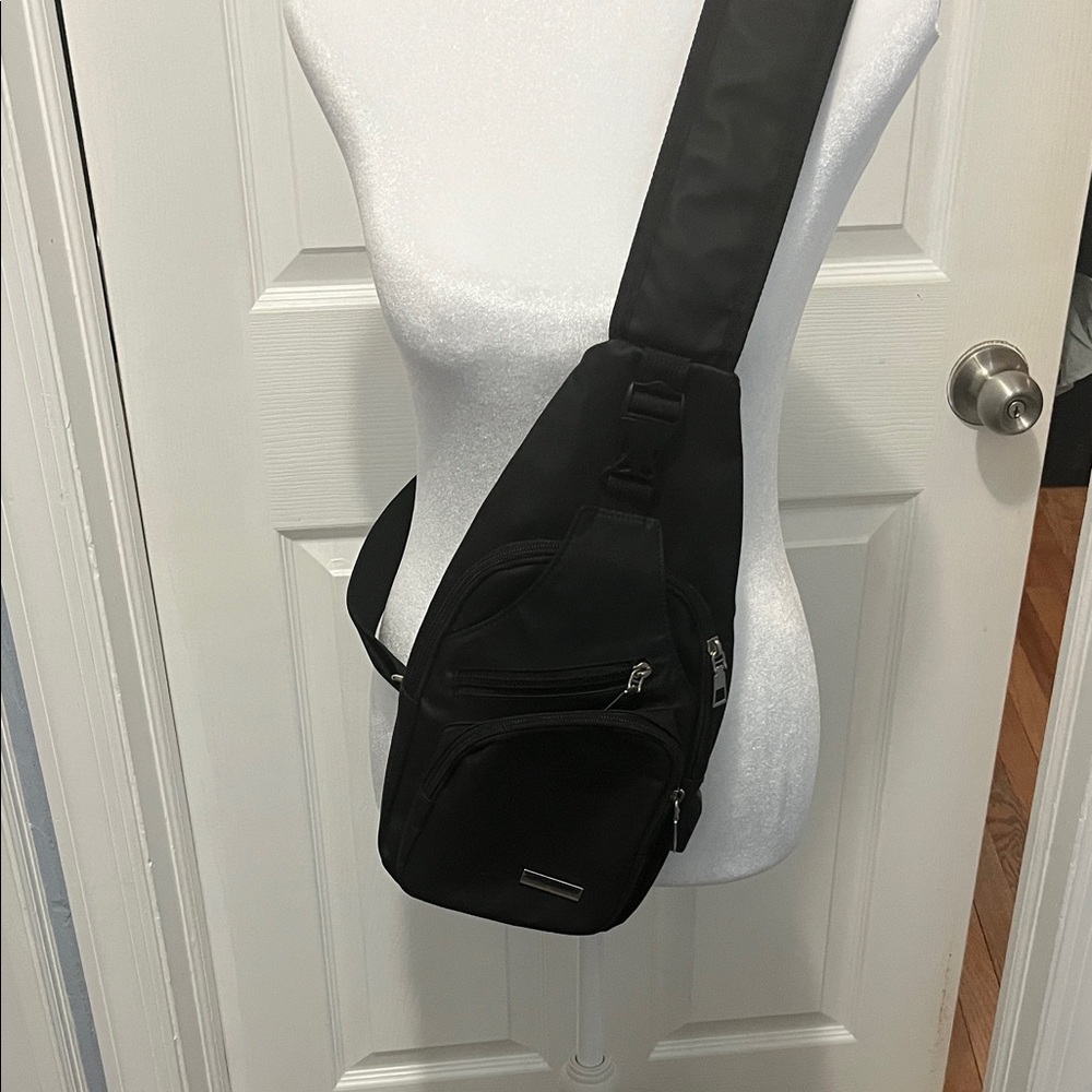Source Unknown Onyx Belt Bag